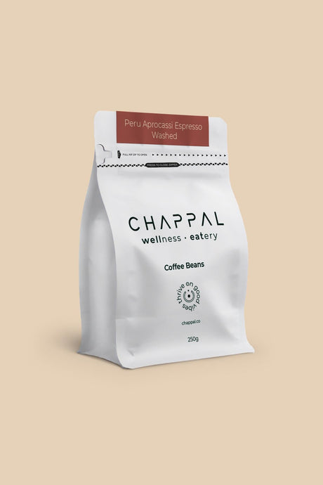 Peru Aprocassi Espresso Washed kahve çekirdeği paketinin ön görünümü