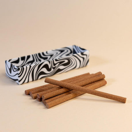 Namaste Stick Tütsü yakın çekim - doğal huzur aroması - Chappal