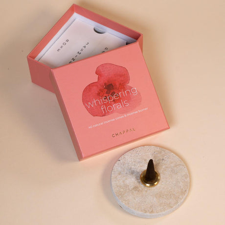 Whispering Florals Meditasyon Seti yakın çekim - Chappal